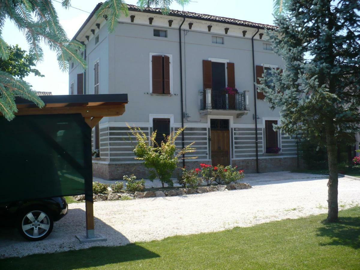 Bed and Breakfast L'Albero Della Gioia Villanova sull'Arda Exteriér fotografie